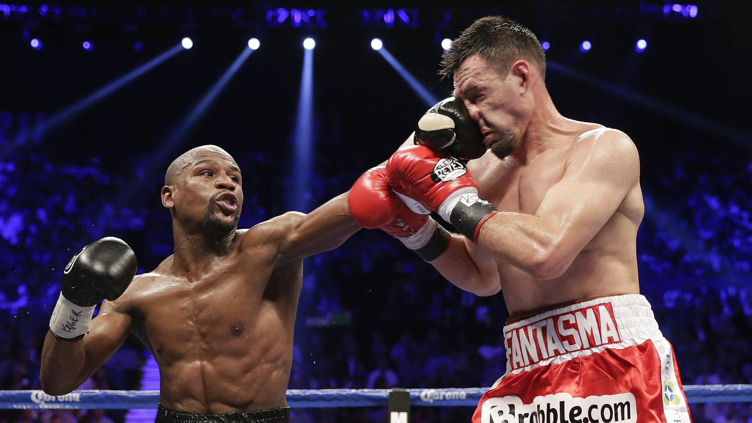 德甲争冠战焦点战,澳大利亚一波带走勒沃库森